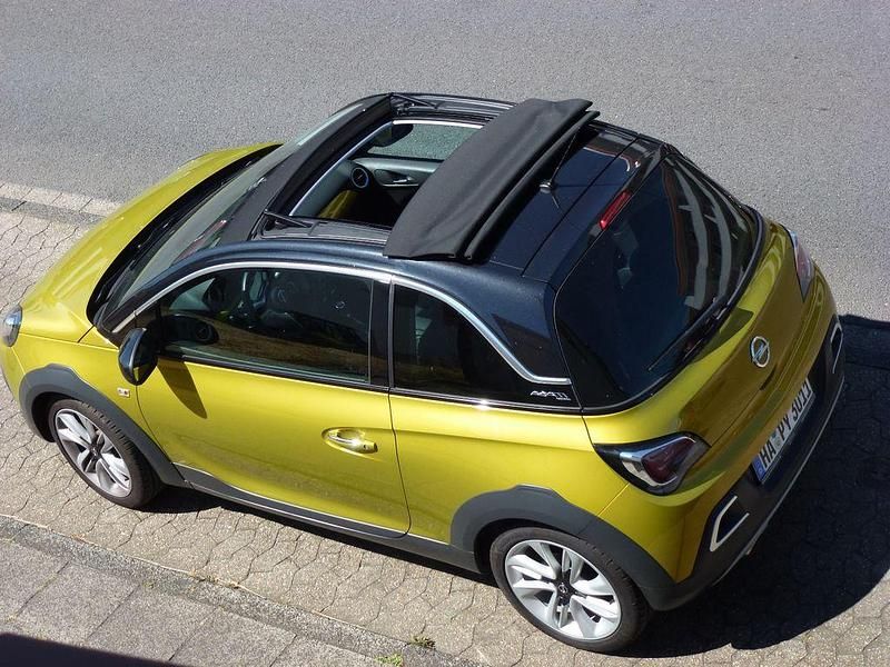 Gebraucht Opel Adam Rocks Rocks 90 PS (66 kW) 2016 Gold Kleinwagen