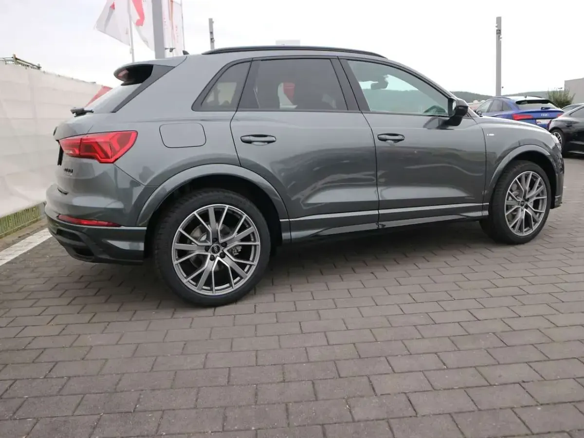 Gebraucht Audi Q3 S-Line 193 PS (141 kW) 2025 Daytonagrau perleffekt SUV