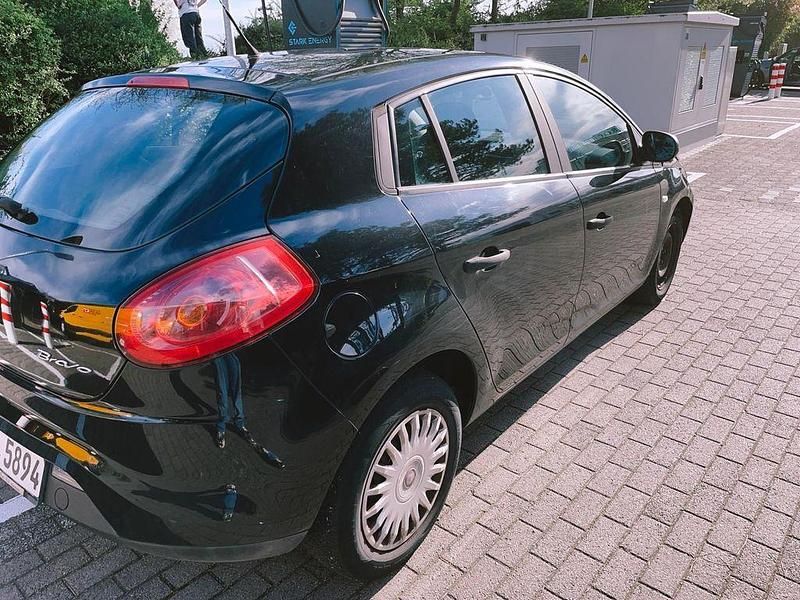 Gebraucht Fiat Bravo Active 90 PS (66 kW) 2007 Schwarz Kleinwagen
