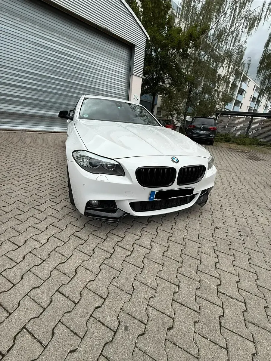 Gebraucht BMW 525 218 PS (160 kW) 2012 Weiß Limousine