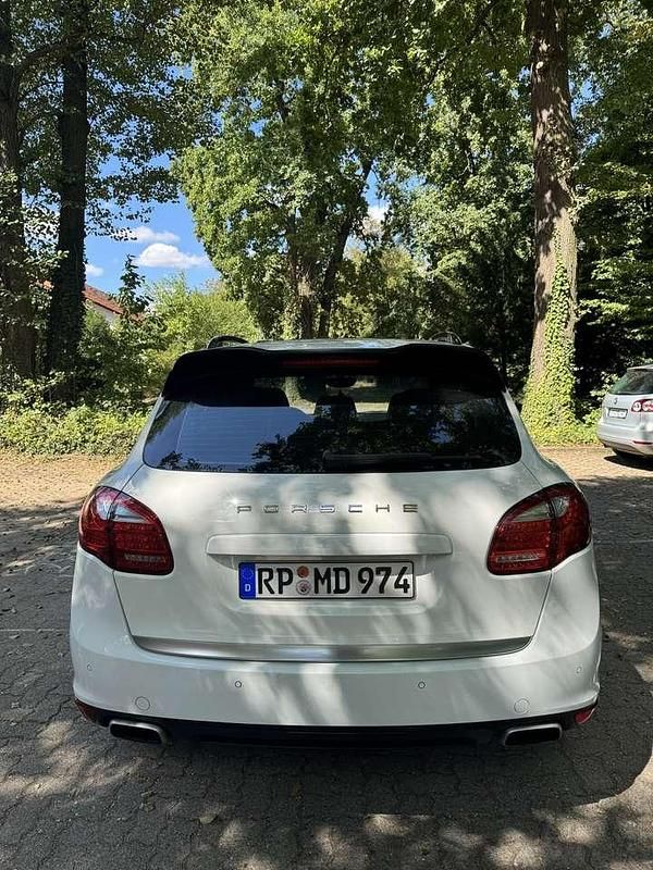 Gebraucht Porsche Cayenne 245 PS (180 kW) 2013 Weiß SUV