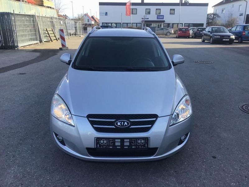 Gebraucht Kia Ceed EX 126 PS (92 kW) 2009 Silber Kleinwagen
