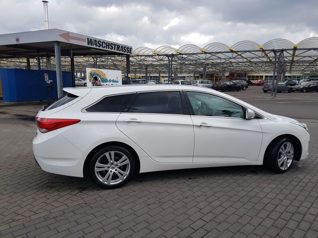 Gebraucht Hyundai i40 241 PS (177 kW) 2013 Weiß metallic Kombi