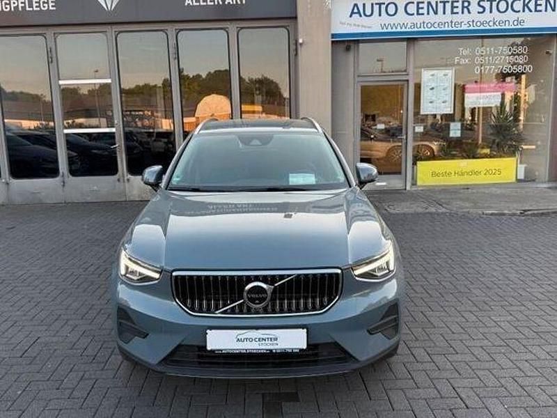 Gebraucht Volvo XC40 Core 211 PS (155 kW) 2022 Grau SUV