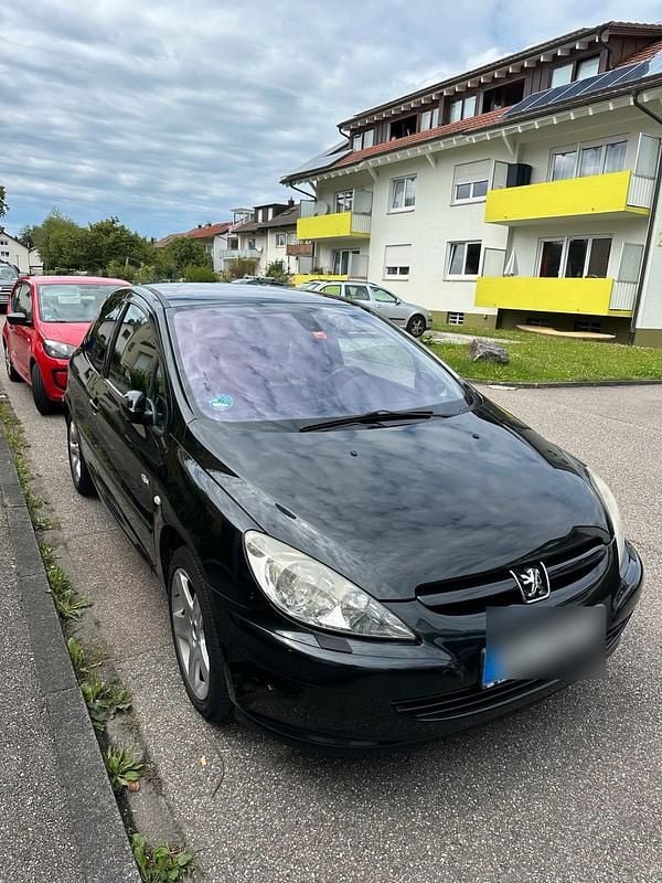 Schwarz Gebraucht 2004 Peugeot 307 Sport Coupé | 2.000 € (Etwas zu teuer) - Bild 1/4