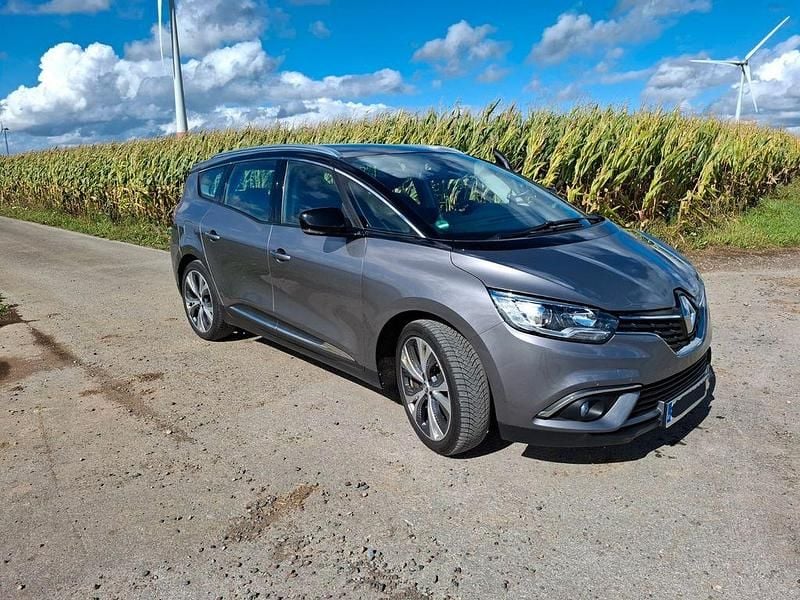 Grau Gebraucht 2017 Renault Grand Scénic IV Initiale Paris Van / Kleinbus | 11.100 € (Fairer Preis) - Bild 1/4
