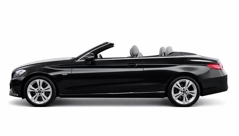 Gebraucht Mercedes C180 Edition 1 156 PS (114 kW) 2017 Obsidianschwarz Cabrio
