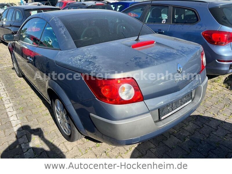 Gebraucht Renault Mégane Cabriolet Dynamique 111 PS (81 kW) 2006 Grau Cabrio
