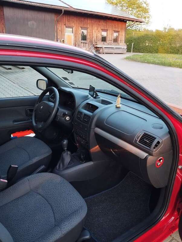 Rot Gebraucht 2007 Renault Clio II Campus Limousine | 1.400 € (Guter Preis) - Bild 1/4