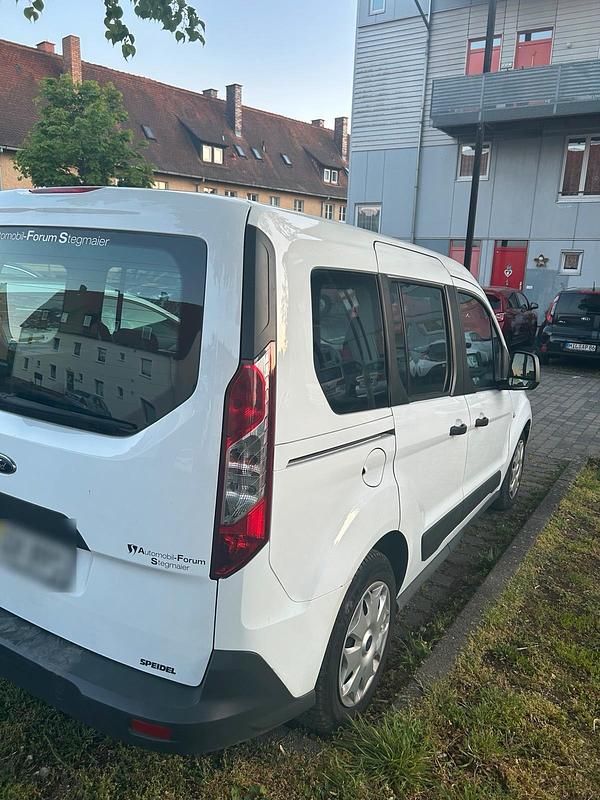 Second-hand Ford Transit Connect 101 CP (74 kW) 2018 Alb Monovolum