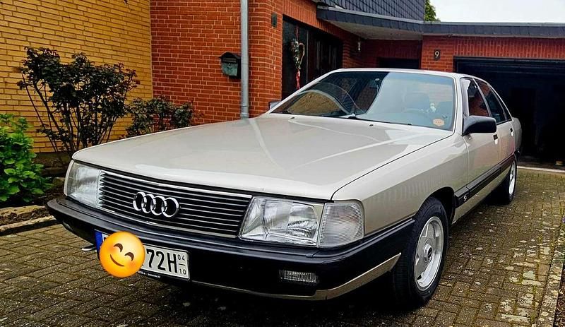 Silber Gebraucht 1988 Audi 100 Limousine | 6.600 € - Bild 1/4