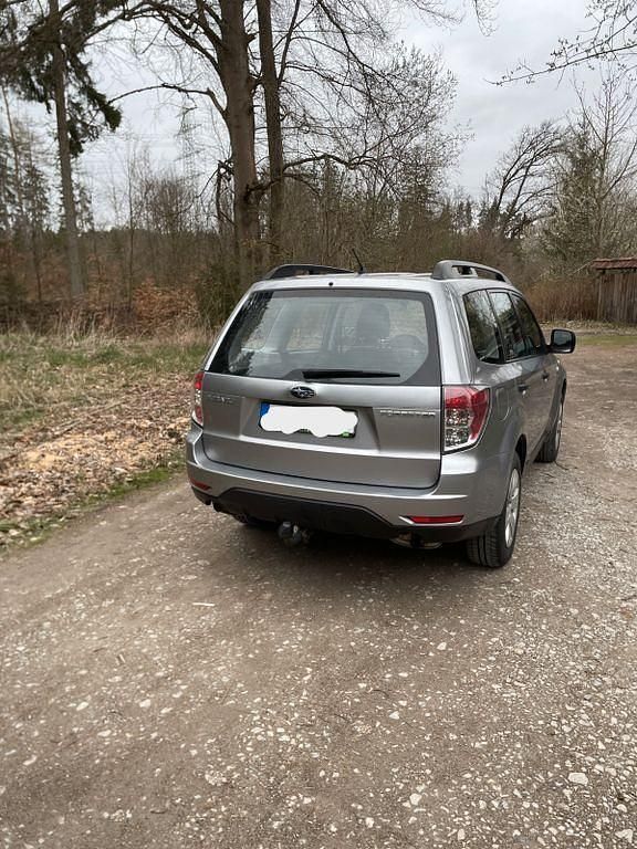 Gebraucht Subaru Forester 150 PS (110 kW) 2010 Grau SUV