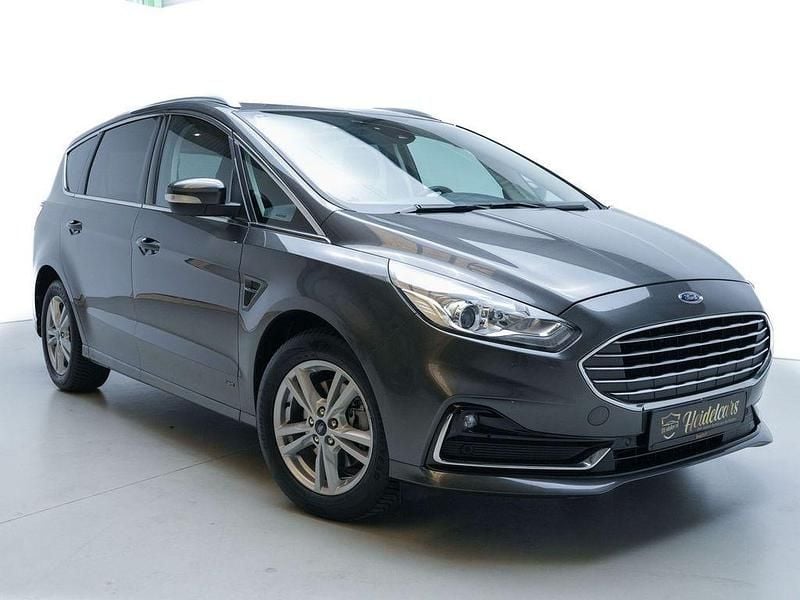 Grau Gebraucht 2020 Ford S-MAX Titanium Van / Kleinbus | 25.990 € (Guter Preis) - Bild 1/4