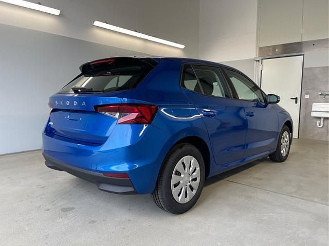 Neu Skoda Fabia Selection 116 PS (85 kW) 2025 [8x8x] race blue metallic