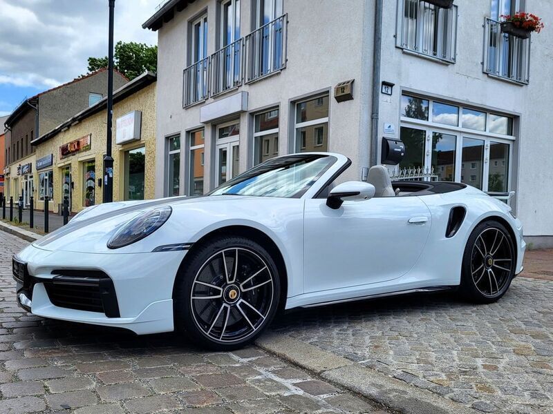 Weiß Neu 2025 Porsche 911 Turbo S Cabriolet Chrono Cabrio | 319.900 € - Bild 1/4
