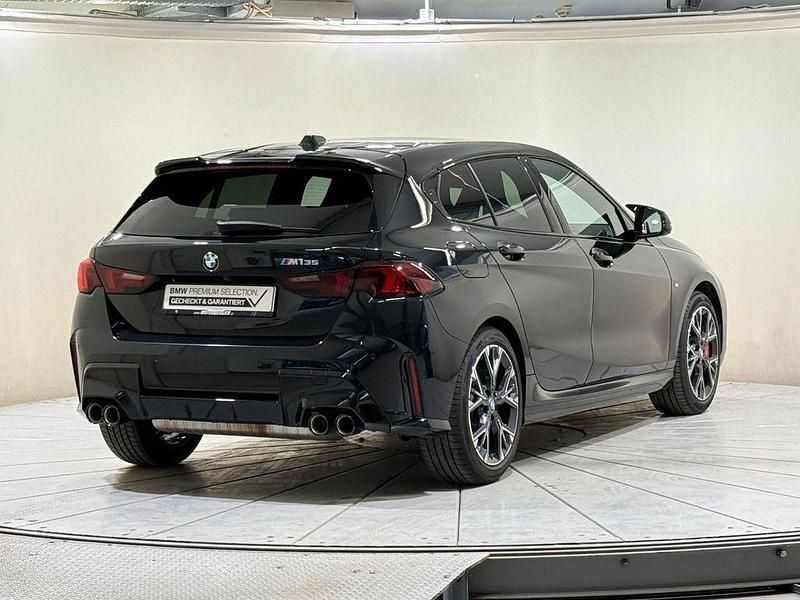 Gebraucht BMW M135 Performance 300 PS (220 kW) 2025 Schwarz Kleinwagen