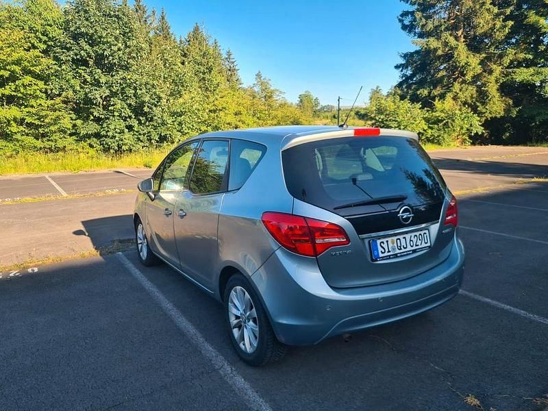 Gebraucht Opel Meriva 140 PS (102 kW) 2011 Grau Van / Kleinbus