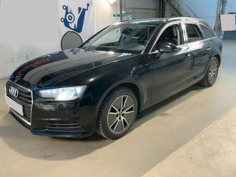 Gebraucht Audi A4 Comfort 150 PS (110 kW) 2017 Schwarz Kombi