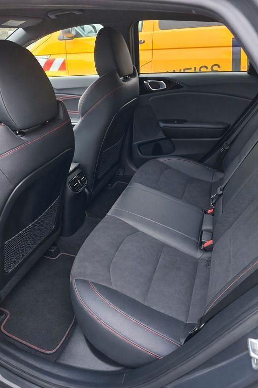 Gebraucht Kia ProCeed GT 204 PS (150 kW) 2019 Grau Kombi