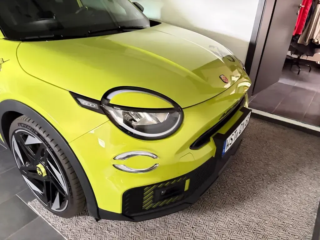 Gebraucht Abarth 600e Turismo 175 kW (238 PS) 2025 SUV