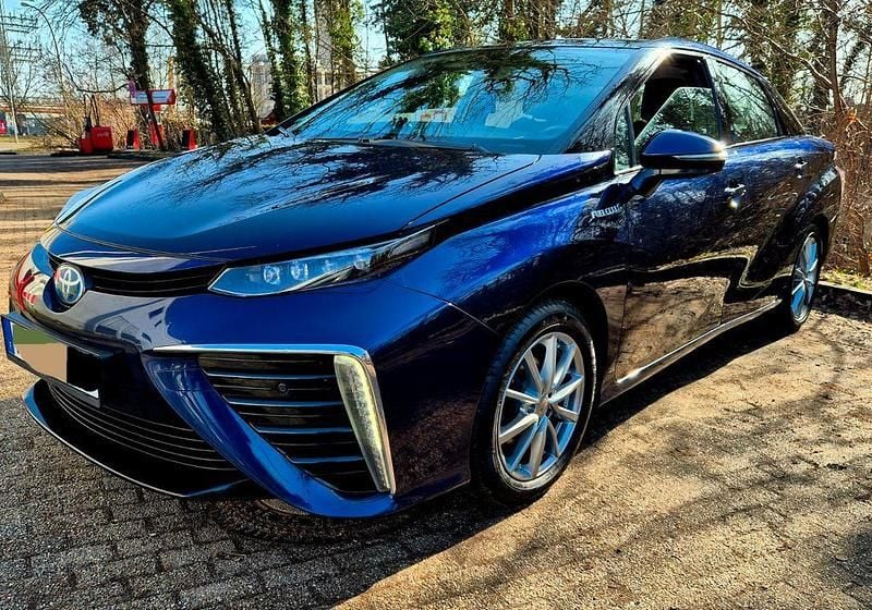 Gebraucht Toyota Mirai 154 PS (113 kW) 2017 Blau Limousine