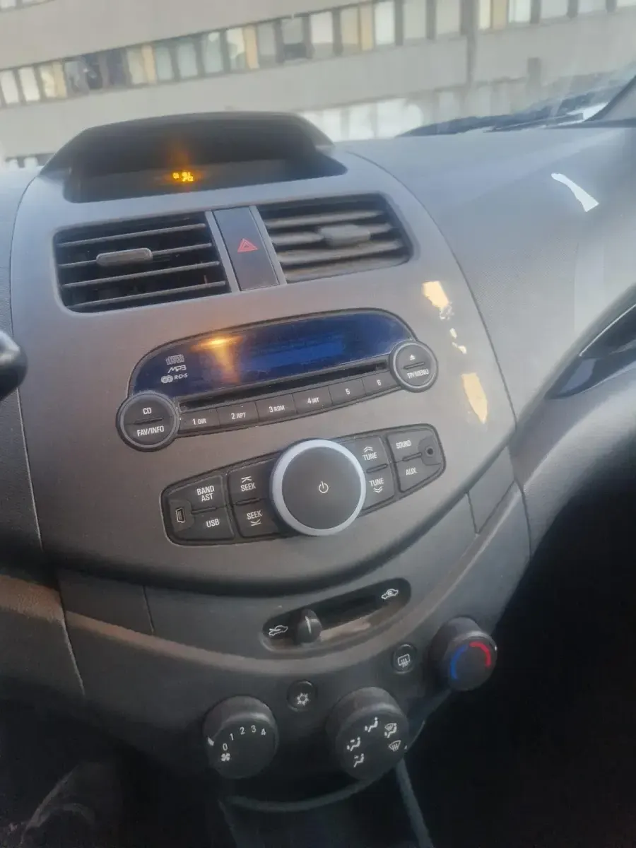Gebraucht Chevrolet Spark 68 PS (50 kW) 2010 Grün Kleinwagen