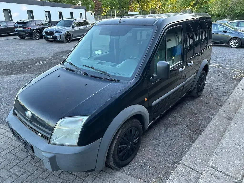 Gebraucht Ford Tourneo Connect 90 PS (66 kW) 2004 Schwarz Van / Kleinbus