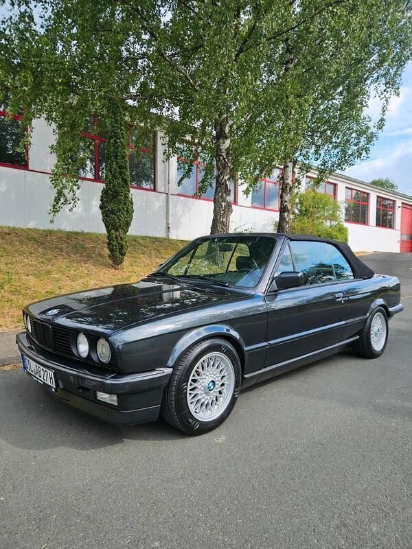 Schwarz Gebraucht 1989 BMW 320 Cabriolet Cabrio | 17.000 € - Bild 1/4