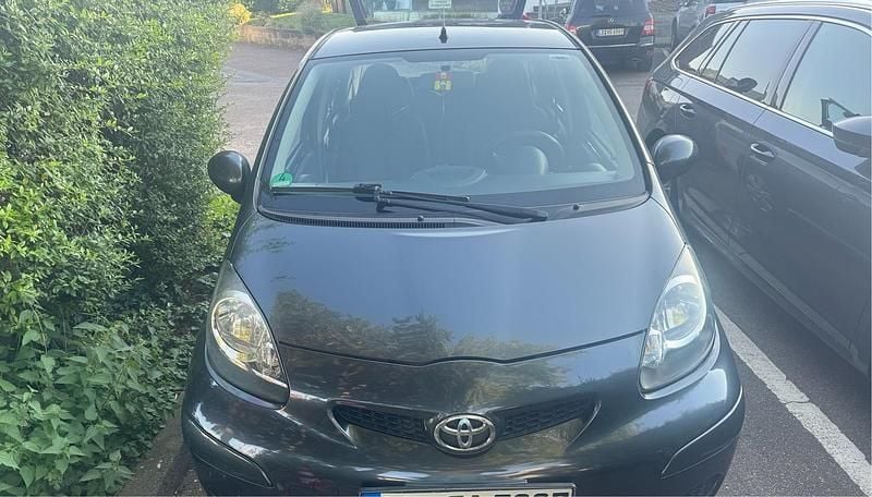 Schwarz Gebraucht 2009 Toyota Aygo Kleinwagen | 2.800 € (Fairer Preis) - Bild 1/4