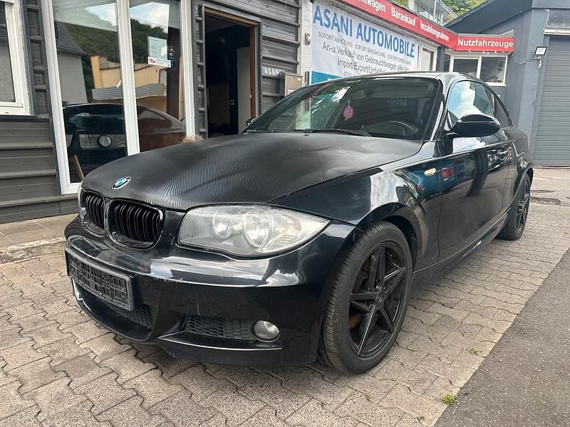 Schwarz Gebraucht 2009 BMW 123 Coupé M Sport Coupé | 4.490 € - Bild 1/4