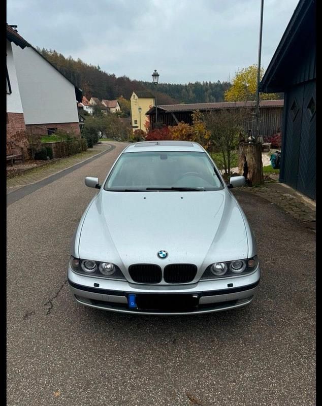 Silber Gebraucht 1999 BMW 540 Limousine | 4.999 € - Bild 1/4