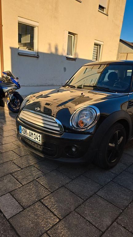 Schwarz Gebraucht 2011 Mini ONE Kleinwagen | 4.700 € (Fairer Preis) - Bild 1/4