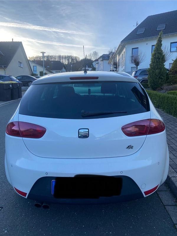 Usata Seat Leon 170 CV (125 kW) 2012 Bianco Berlina