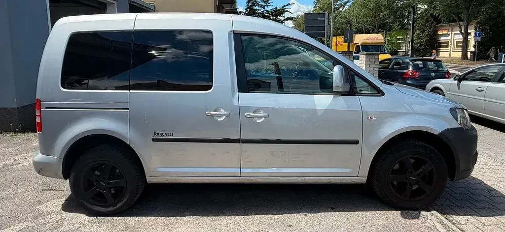 Gebraucht VW Caddy Trendline 105 PS (77 kW) 2011 Silber Van / Kleinbus