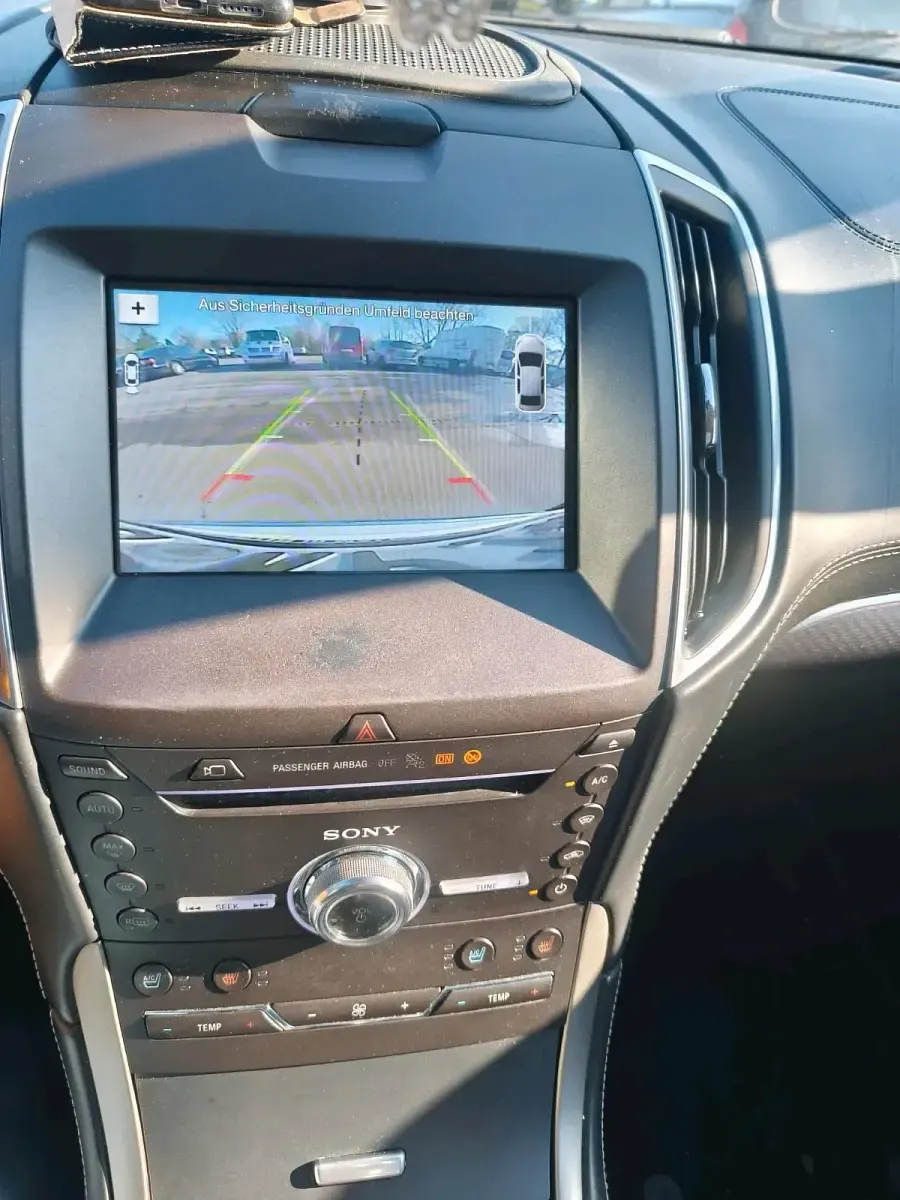 Gebraucht Ford S-MAX Vignale 179 PS (131 kW) 2016 Weiß Van / Kleinbus