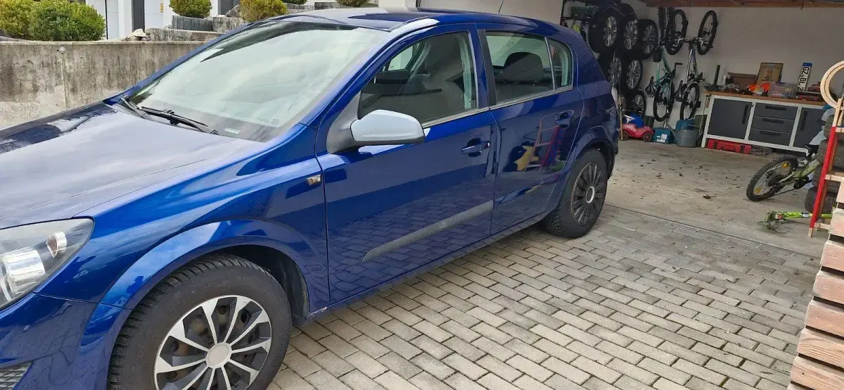 Occasion Opel Astra 90 ch (66 kW) 2004 Bleue Berline