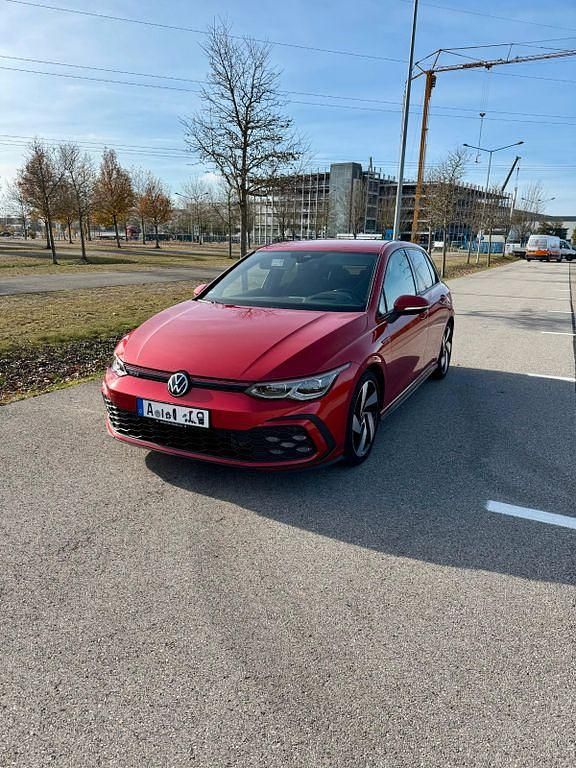 Rot Gebraucht 2020 VW Golf VIII GTI Limousine | 26.990 € (Fairer Preis) - Bild 1/4