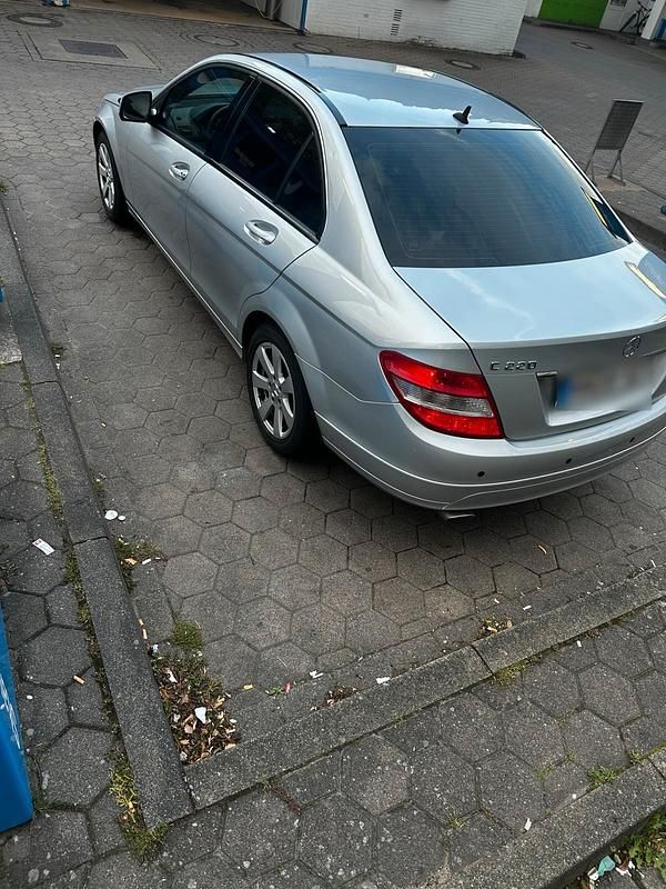 Gebraucht Mercedes C220 270 PS (198 kW) 2007 Silber Kombi
