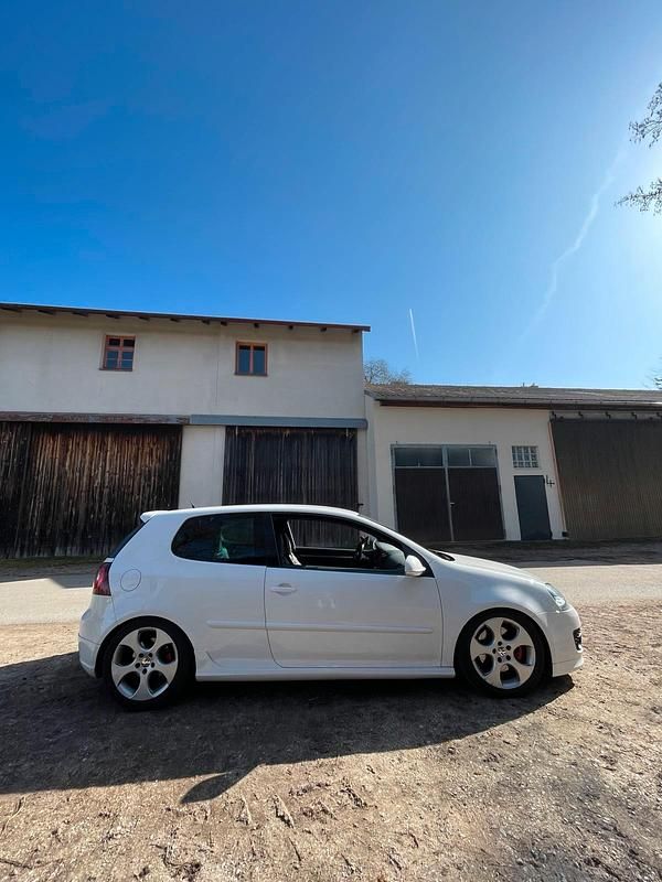 Gebraucht VW Golf Edition 230 PS (169 kW) 2006 Weiß Coupé