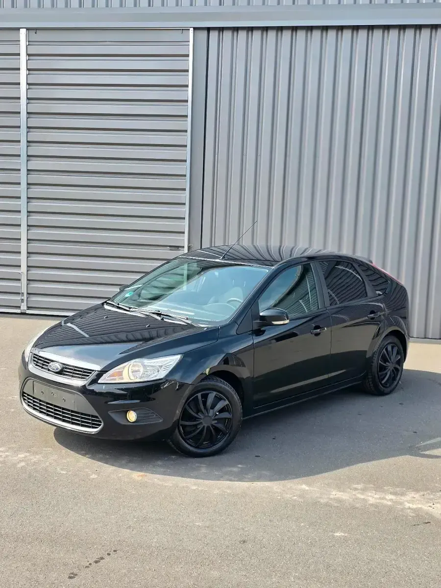 Brugt Ford Focus 101 HK (74 kW) 2008 Sort Hatchback
