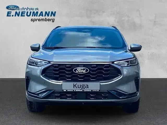 Gebraucht Ford Kuga ST-Line 186 PS (136 kW) 2024 Solarsilber SUV