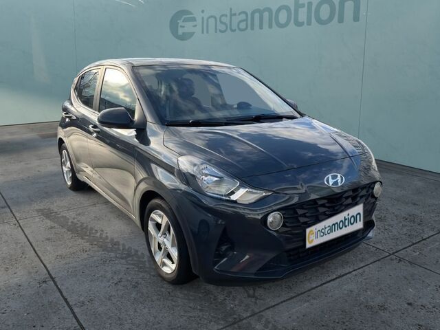 Grau Gebraucht 2022 Hyundai i10 Trend Kleinwagen | 13.400 € (Fairer Preis) - Bild 1/2