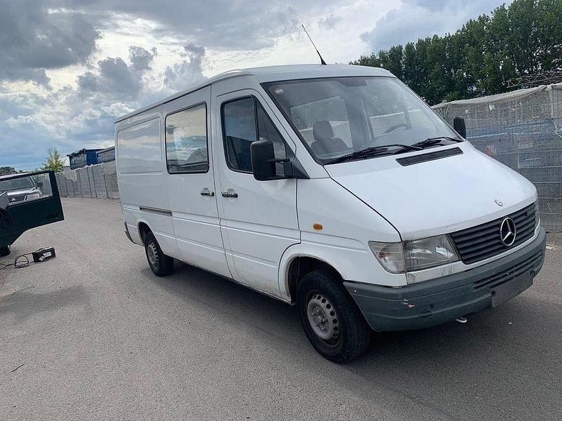 Weiß Gebraucht 1998 Mercedes Sprinter Van | 4.999 € - Bild 1/4