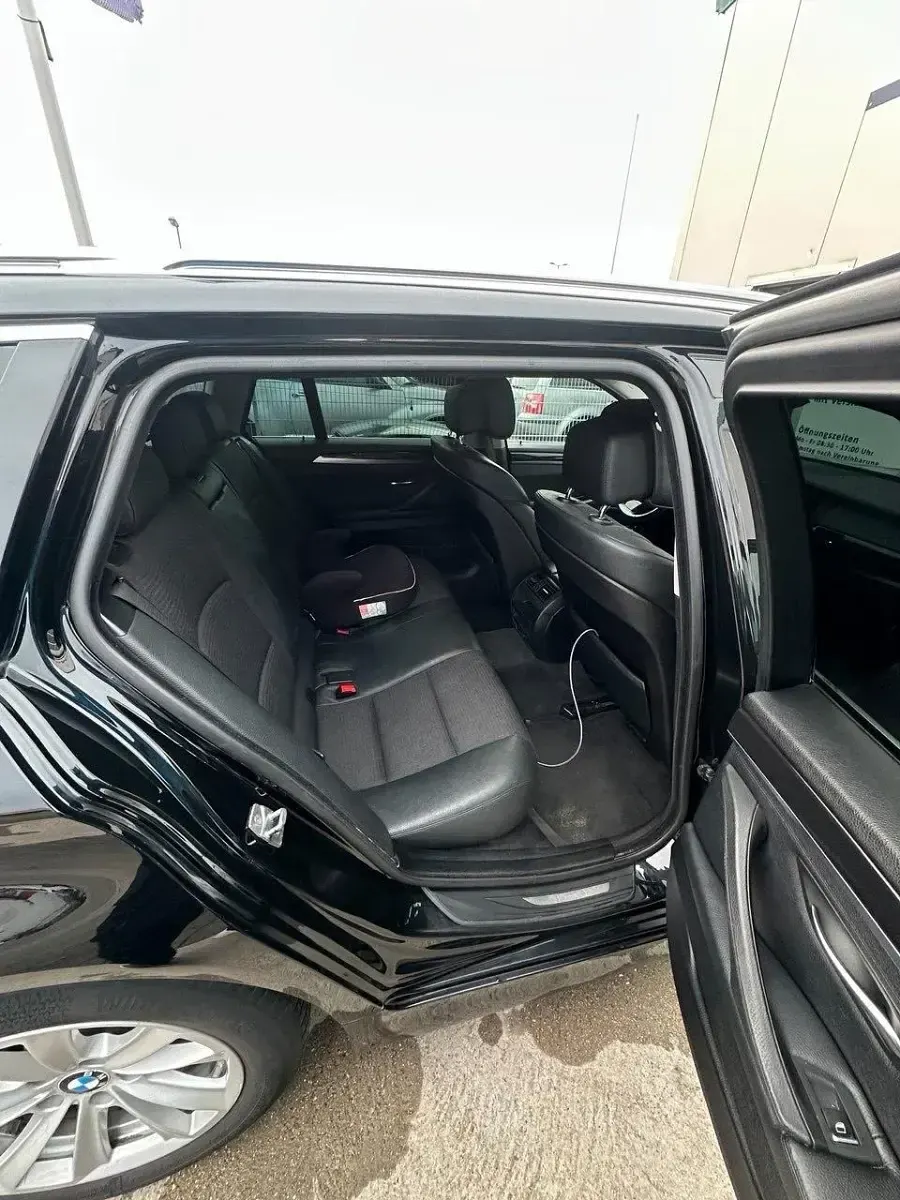 Gebraucht BMW 525 204 PS (150 kW) 2011 Schwarz Limousine