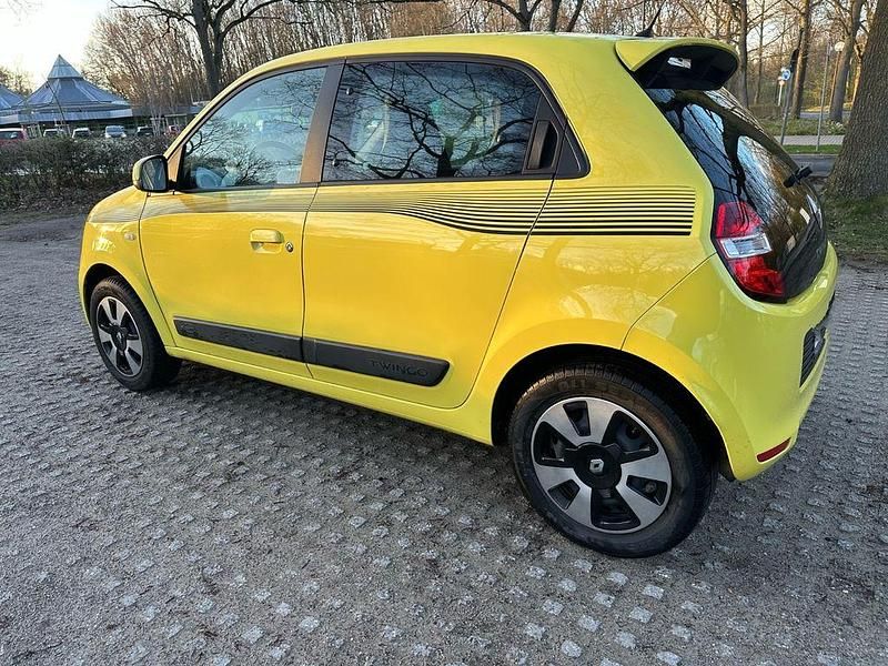 Gebraucht Renault Twingo Dynamique 71 PS (52 kW) 2015 Gelb Kleinwagen