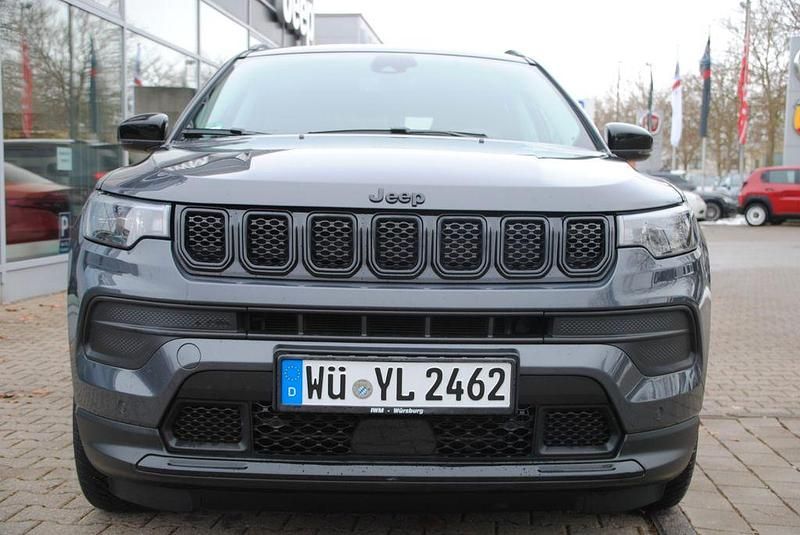 Occasion Jeep Compass Night Eagle 131 ch (96 kW) 2022 Gris SUV