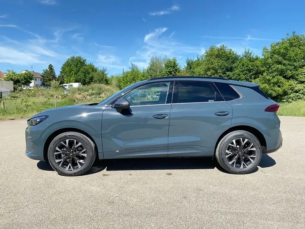 Neu Cupra Terramar 150 PS (110 kW) 2026 Blau SUV