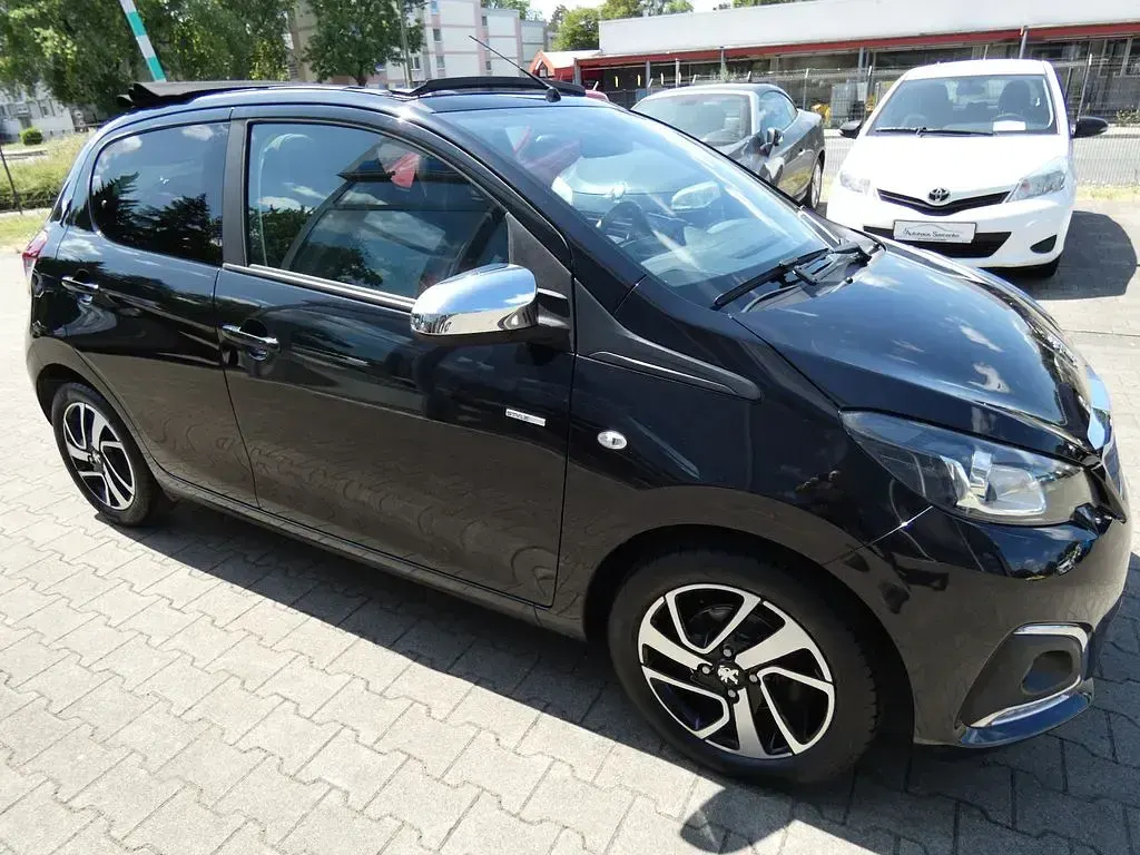 Gebraucht Peugeot 108 Style 72 PS (52 kW) 2018 Schwarz Limousine