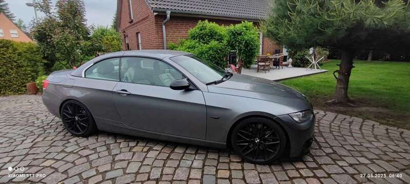 Grau Gebraucht 2008 BMW 330 Cabriolet Cabrio | 8.900 € (Fairer Preis) - Bild 1/4