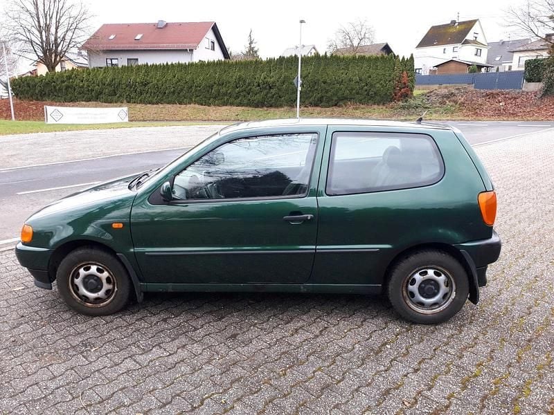 Gebraucht VW Polo 75 PS (55 kW) 1998 Grün Kleinwagen